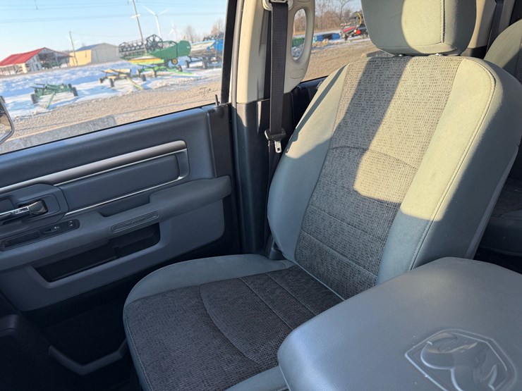 dodge-ram-1500-image-37