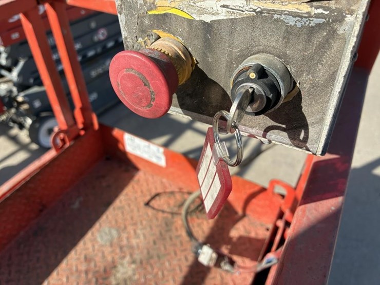 2005-skyjack-sjiii3219-image-12