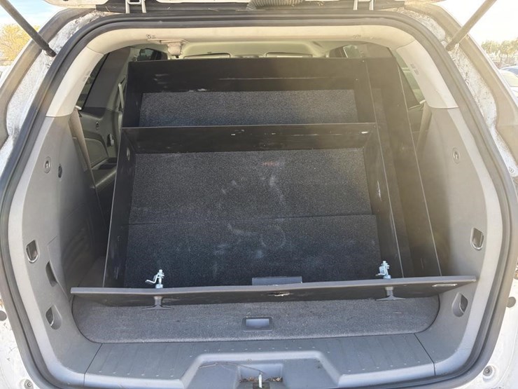 2017-chevrolet-traverse-image-27