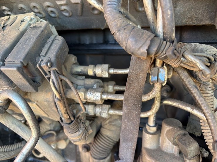 2005-jlg-8042-image-47