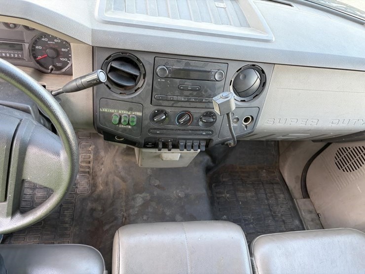 2008-ford-f450-image-13