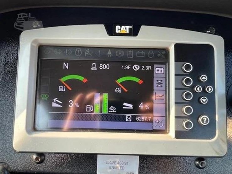 2016-caterpillar-d6k2-image-7