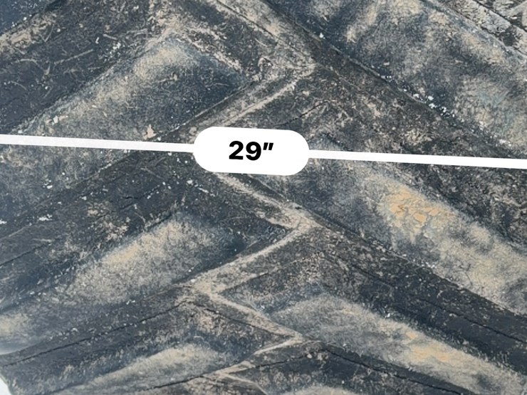 2015-john-deere-8370rt-image-16