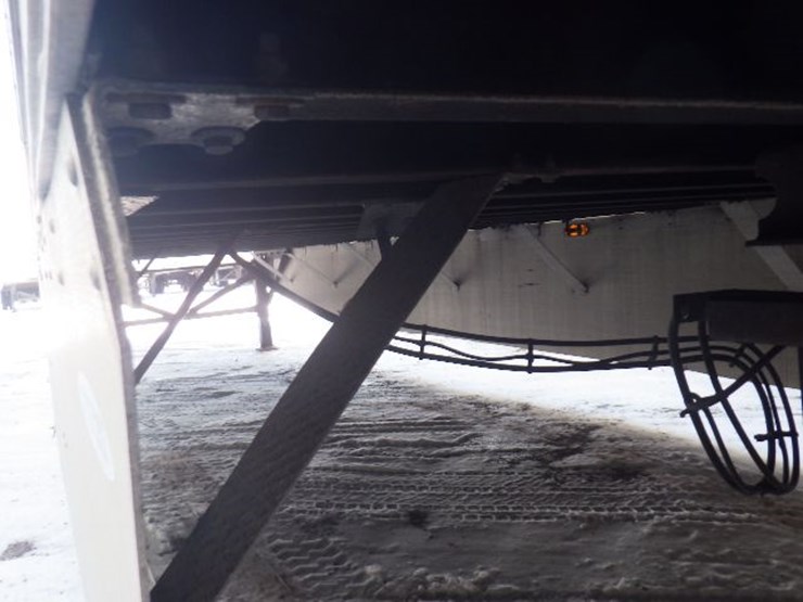 2017-hyundai-translead-image-18