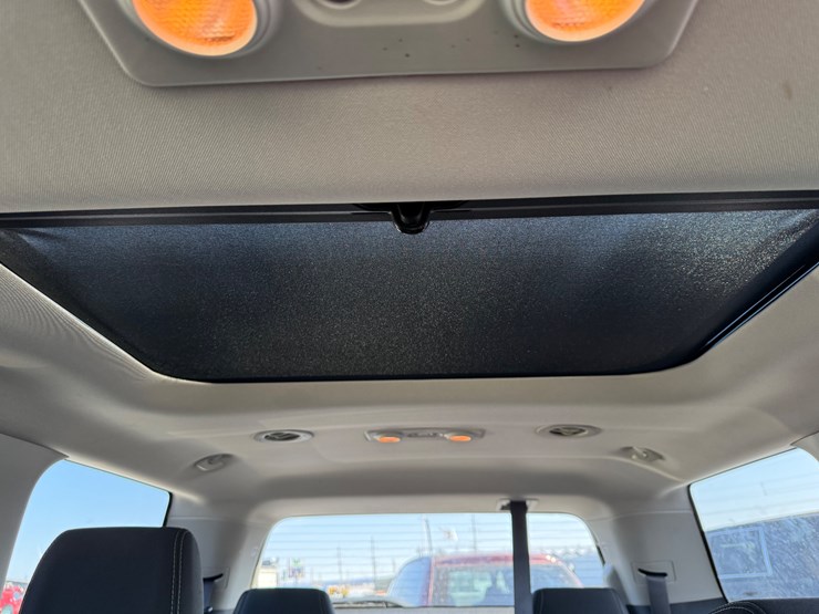 2015-gmc-acadia-sle-image-35