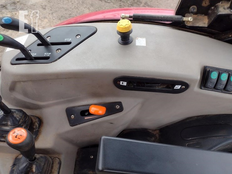 case-ih-farmall-95a-image-10