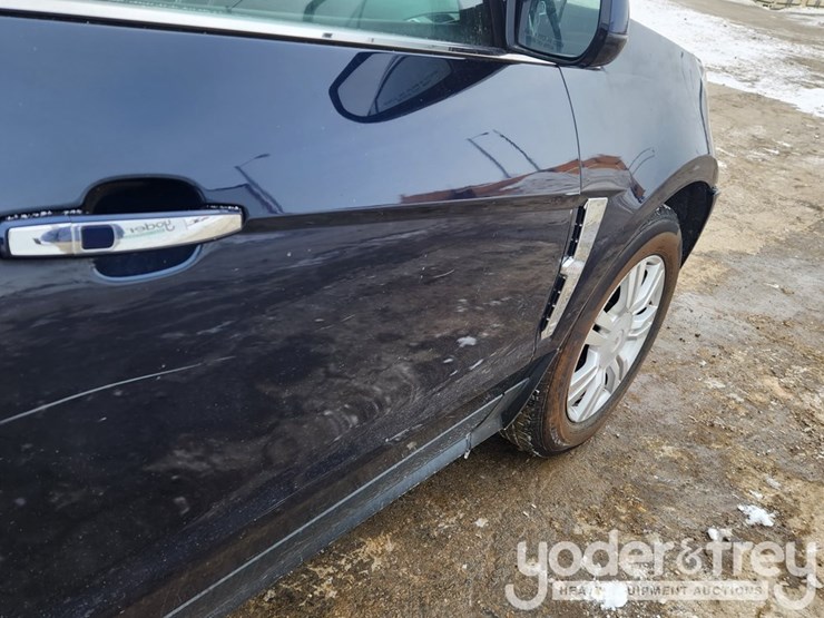 2011-cadillac-srx-image-37