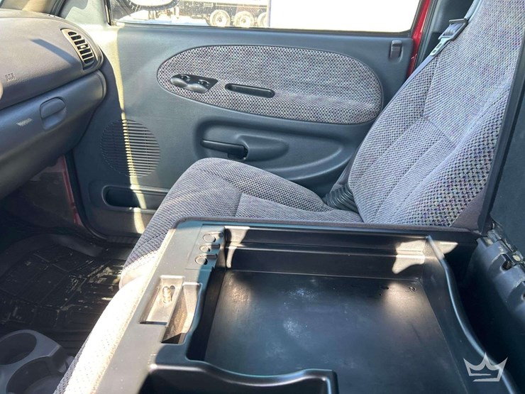 1999-dodge-ram-3500-image-18