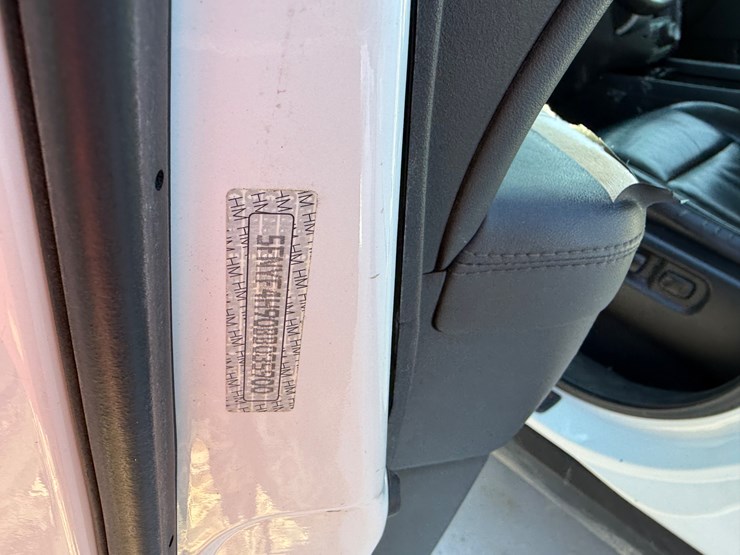 2011-honda-pilot-image-23