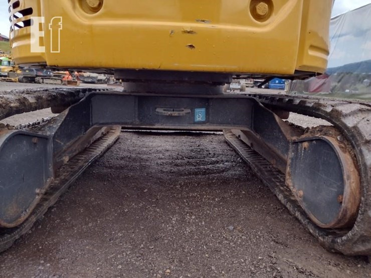 2022-deere-26g-image-43