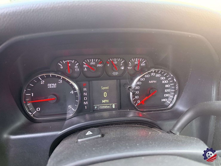 2015-chevrolet-silverado-3500hd-image-31