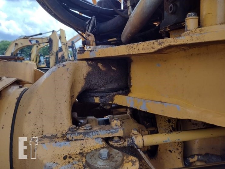 2003-volvo-a40d-image-31