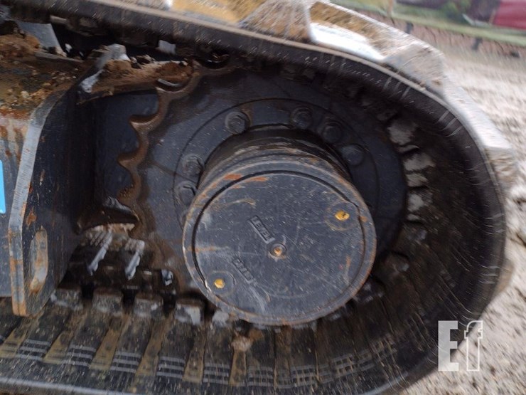 2023-deere-30g-image-28