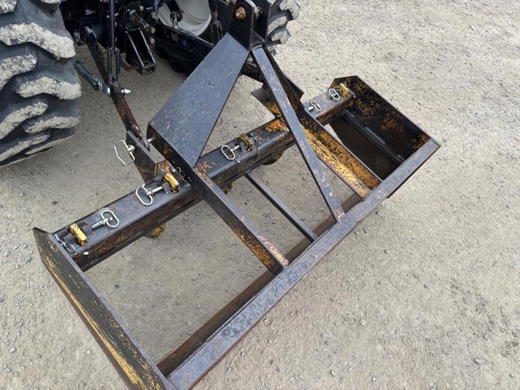 2017-new-holland-workmaster-40-image-17