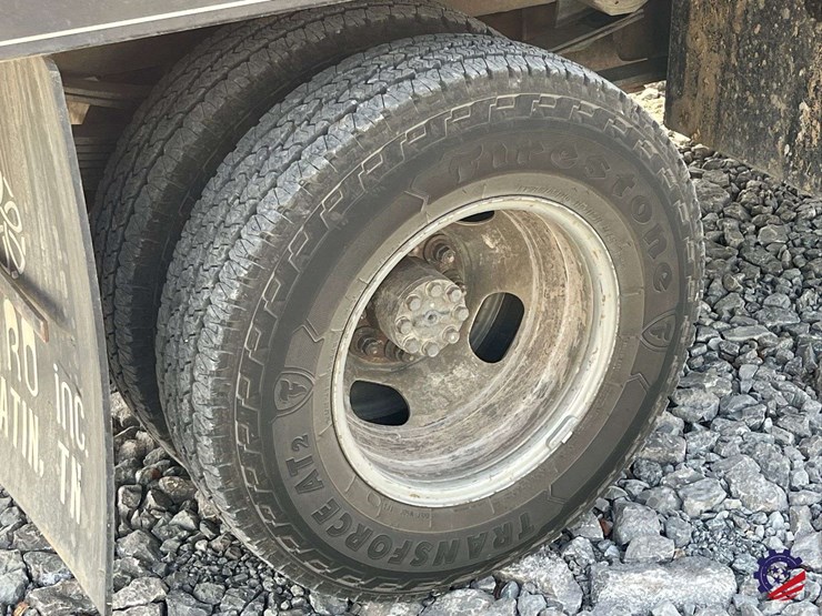 2002-chevrolet-silverado-3500-image-9