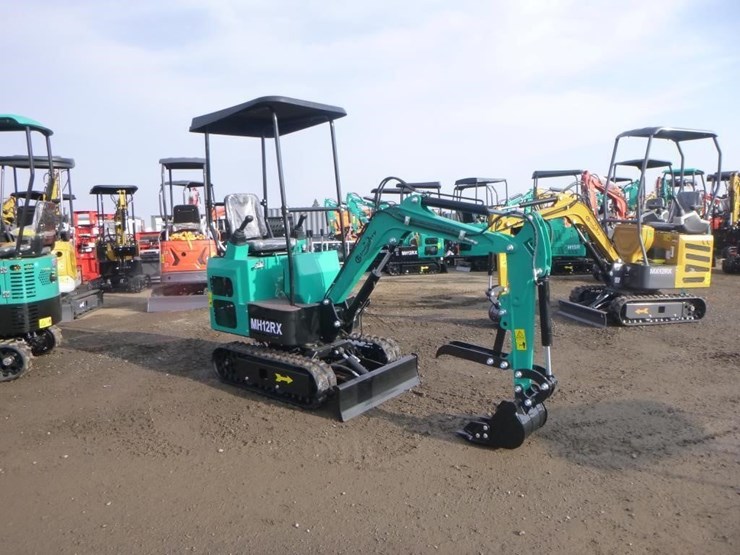 agt-mh12rx-hydraulic-excavator-image-2