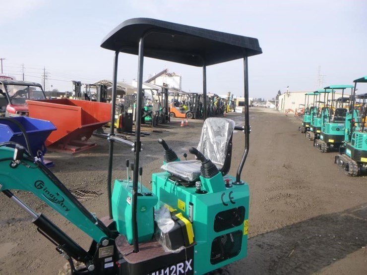 agt-mh12rx-hydraulic-excavator-image-18