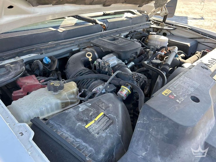 2014-chevrolet-silverado-3500-image-8