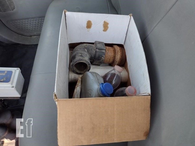 2008-ford-f750-xl-image-12