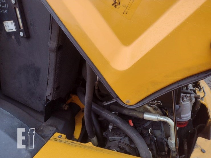 2019-deere-324l-image-27