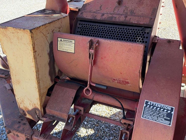 new-holland-355-image-9