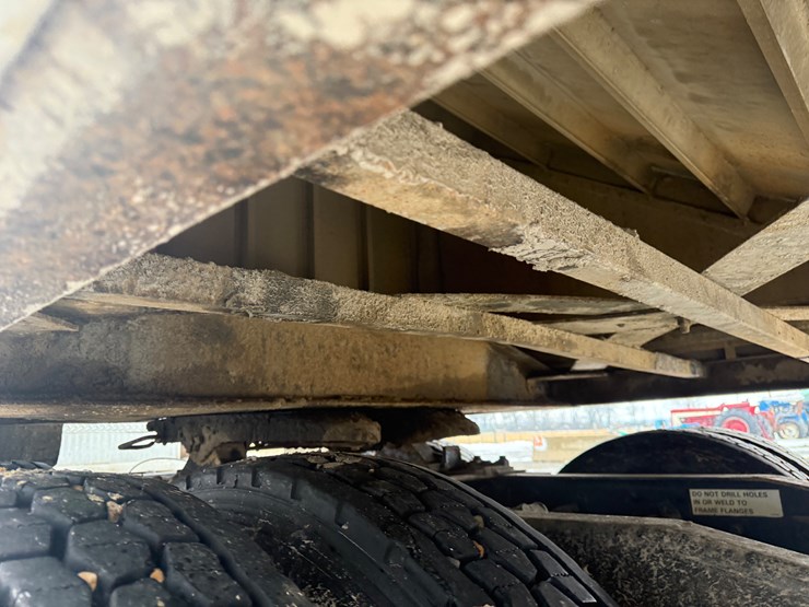 2013-timpte-hopper-bottom-image-28