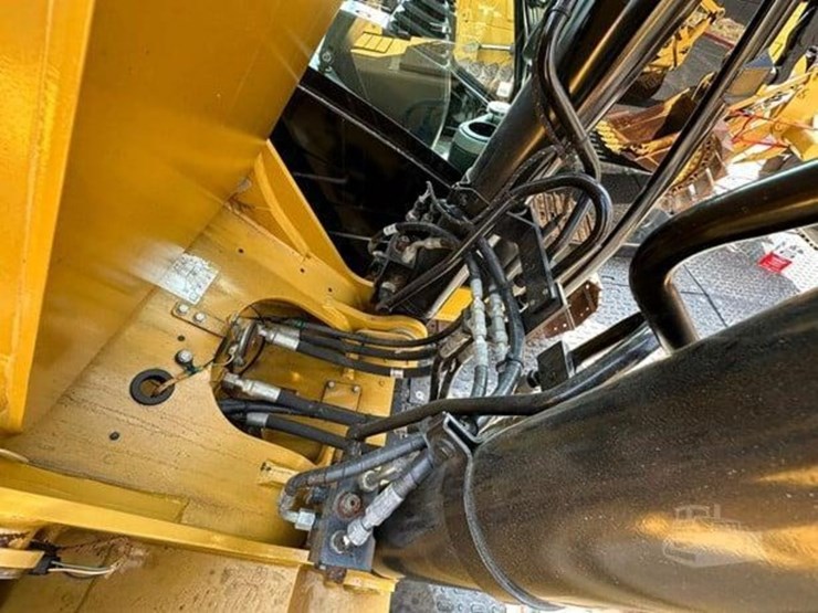 2019-caterpillar-312fgc-image-22