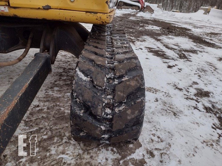 2016-deere-35g-image-33