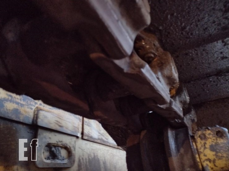 2004-komatsu-d65ex-15-image-37