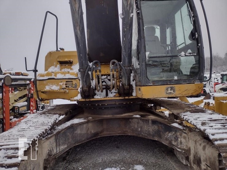 deere-350g-lc-image-19