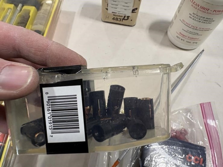 gun-cleaning-items-etc-image-7