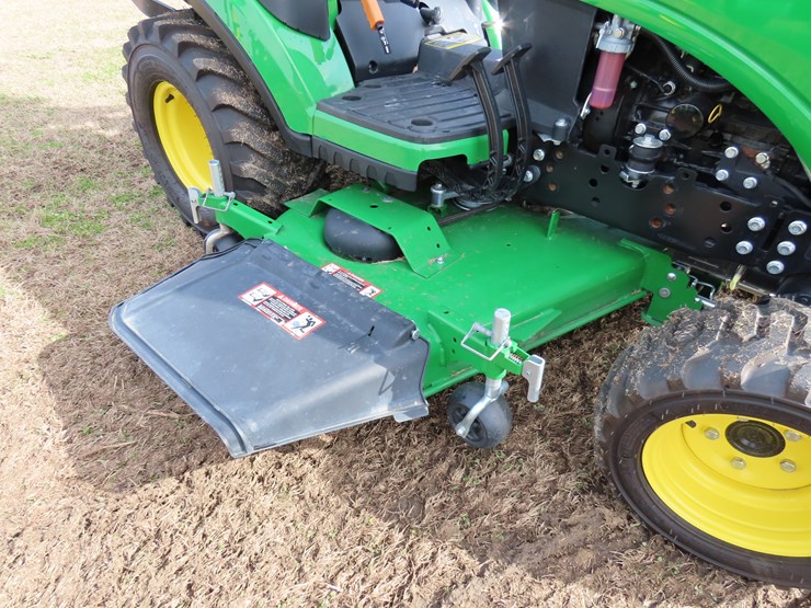 2025-john-deere-1025r-image-5