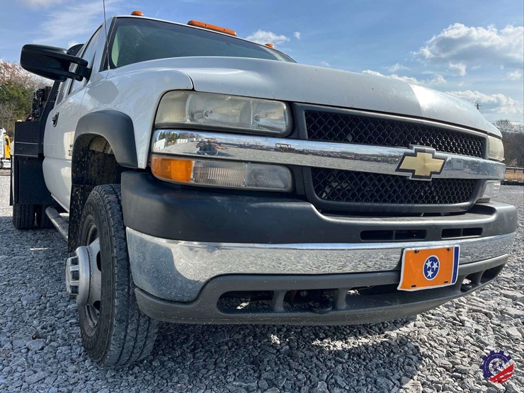2002-chevrolet-silverado-3500-image-14