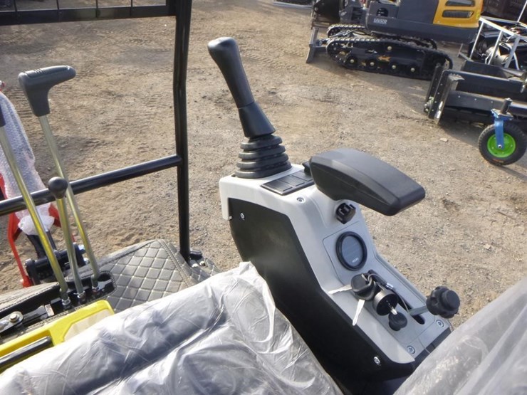 2025-tpm-18bs-hydraulic-excavator-image-24