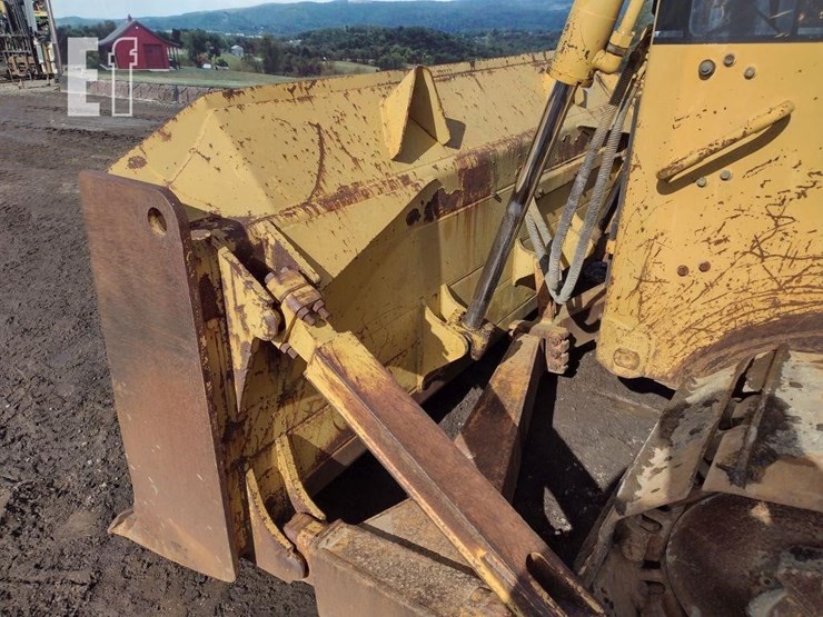 caterpillar-d6h-image-15