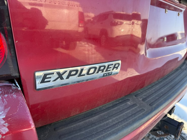 2008-ford-explorer-image-8