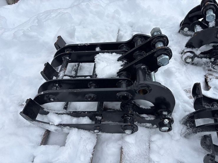 #4140-•-d1g.-wood-grapple-image-1