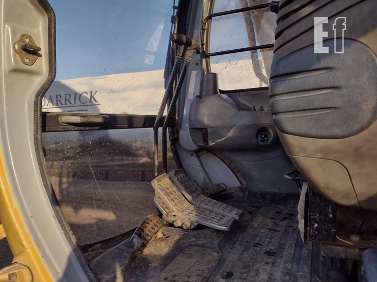 2000-deere-270c-lc-image-12