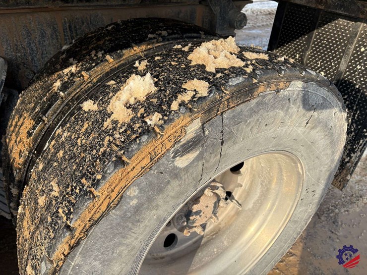 2019-kenworth-t880-image-15