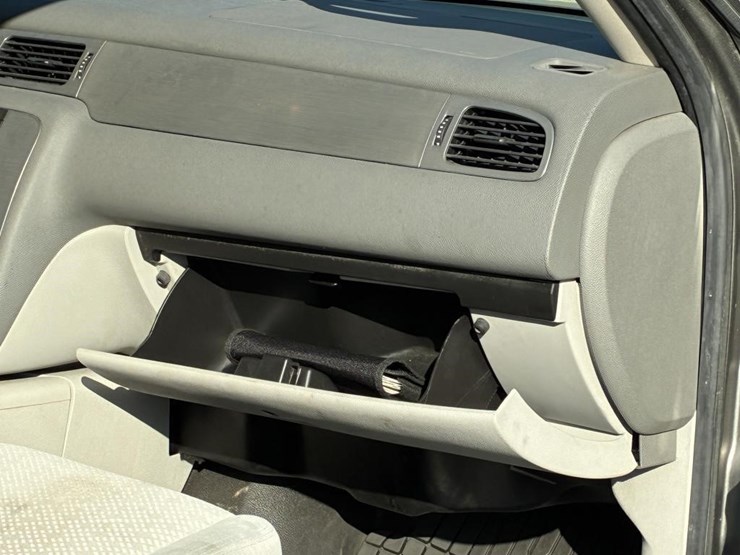 2008-chevrolet-tahoe-image-22