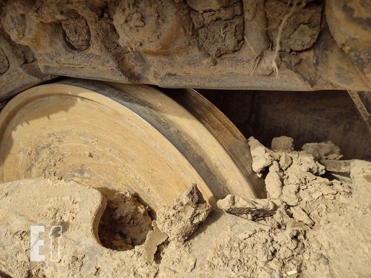 2008-deere-750j-image-25