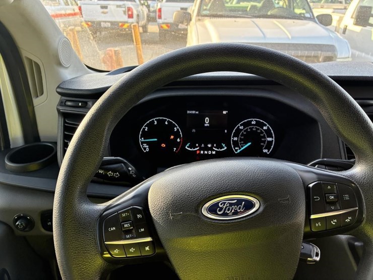 2020-ford-transit-image-15