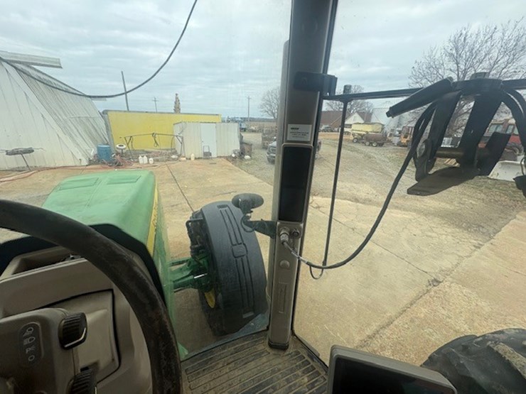 john-deere-8320r-image-71