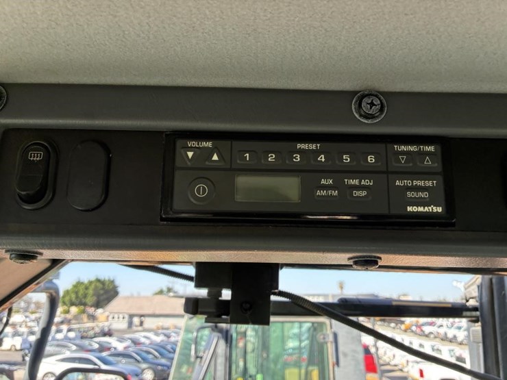 komatsu-wa380-image-29