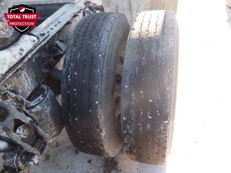 2019-peterbilt-579-image-6