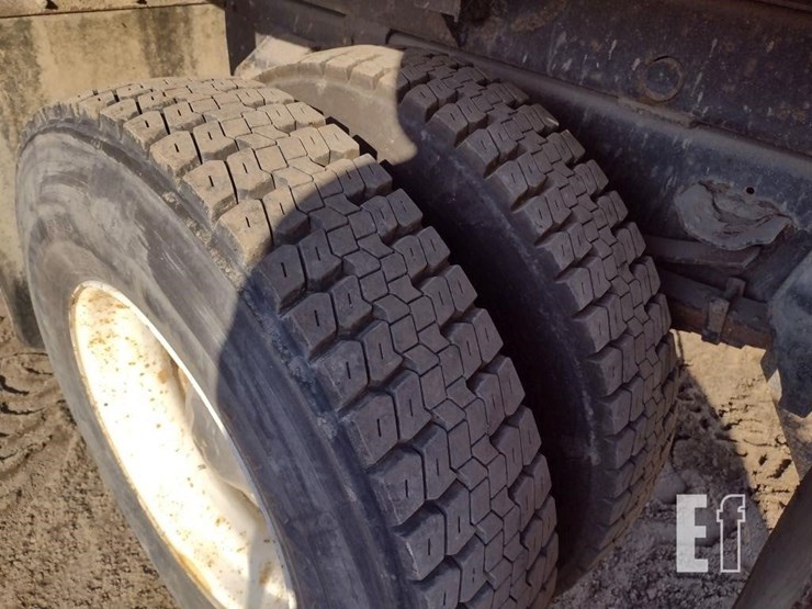 82-ford-l8000-dump-truck^title^-image-28