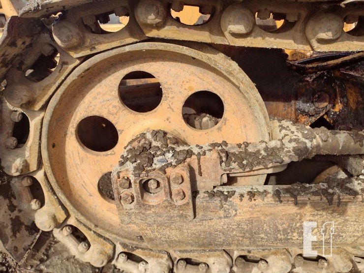 komatsu-d31a-17-image-23