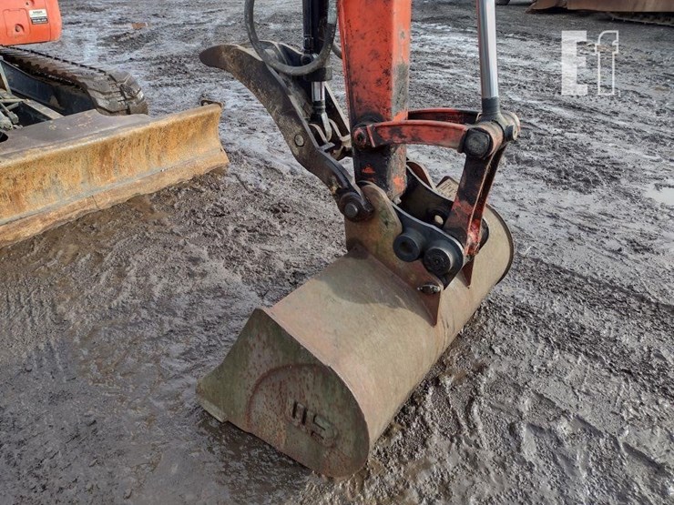 2017-kubota-kx040-4-image-19