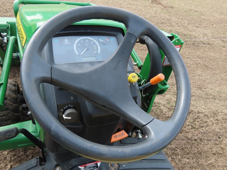 john-deere-1023e-image-15