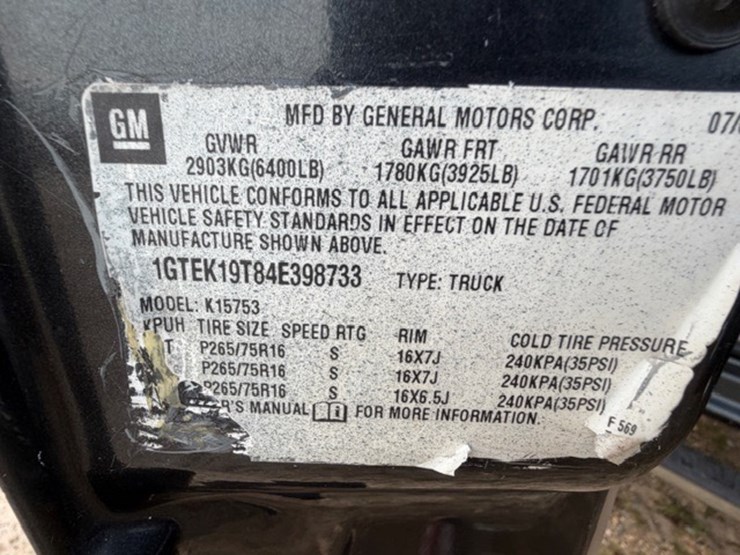 2004-gmc-1500-image-19